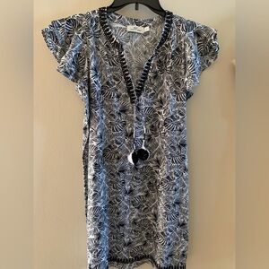 Vineyard vines black and white dress/cover up size S